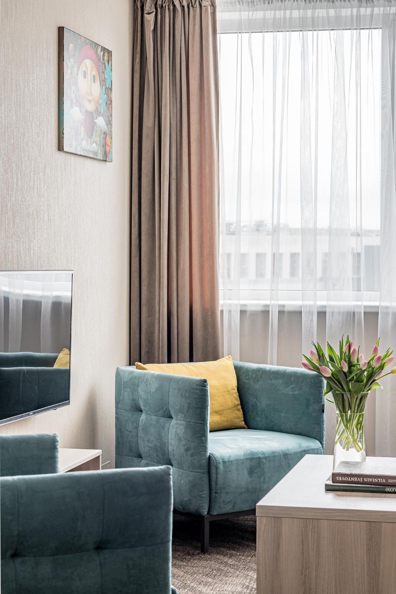 Hotel Zemaites Vilnius Ngoại thất bức ảnh